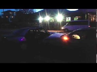 Ora News - Përplasen makinat në Korçë, 2 të plagosur