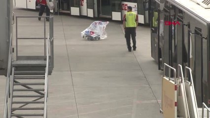 İstanbul-Paris'te Arızalanan THY Uçağı İstanbul'a Geldi