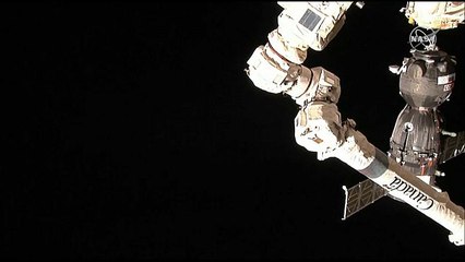 Rus ve ABD'li astronotları taşıyan Rus Soyuz aracı Uluslararası Uzay İstasyonu'na kenetlendi