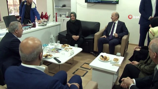 AK Parti Genel Başkan Yardımcısı Fatma Betül Sayan Kaya, AK Parti Fatih Seçim Koordinasyon Merkezi’ni ziyaret etti