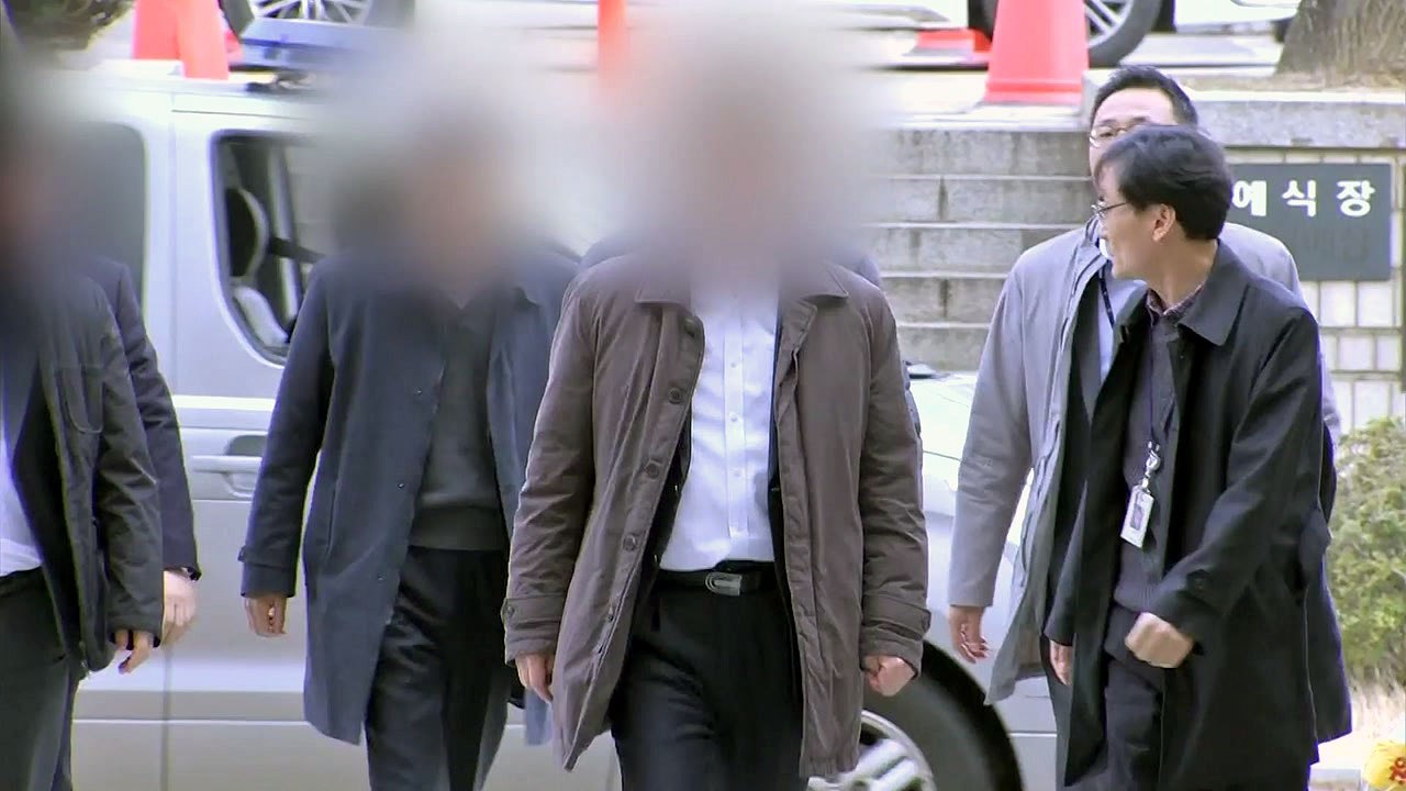 '가습기 살균제 유해성 은폐' SK케미칼 부사장 구속 / YTN