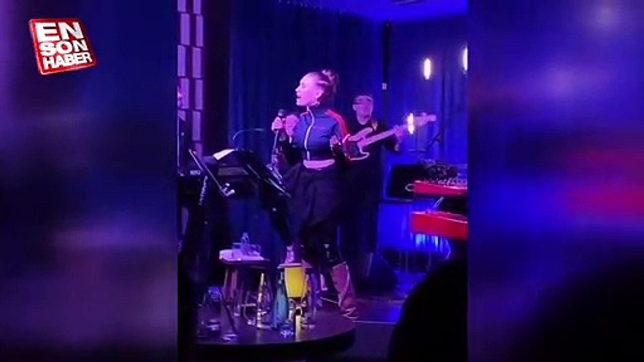 Serenay Sarıkaya yine isyan etti