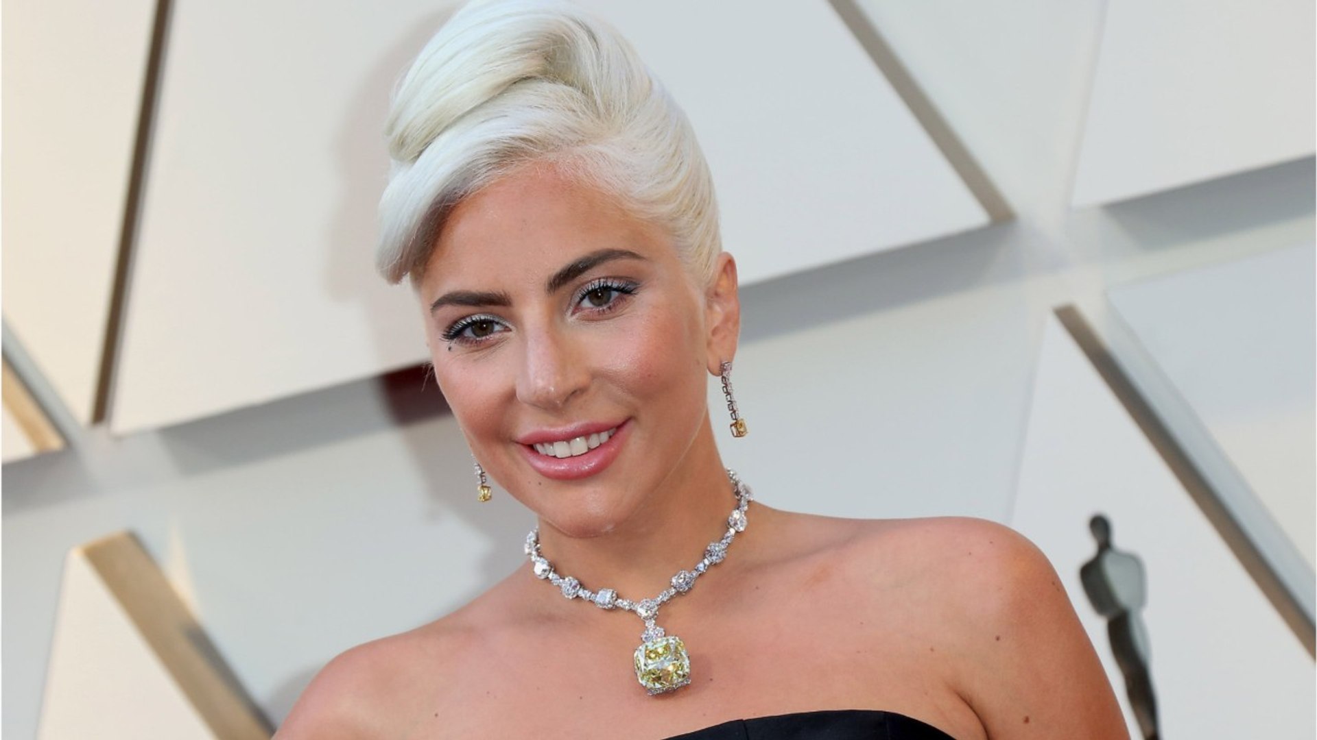 ⁣Lady Gaga’s Makeup Artist Shows Off Look From A Star Is Born