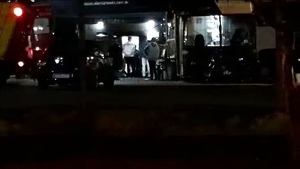 Mulher sofre queda de ônibus