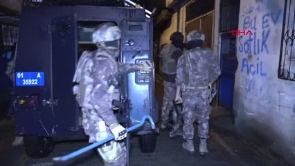 Adana'da 250 Polis ile Sokak Çetelerine Operasyon 11 Gözaltı