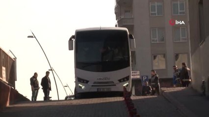 Postacı ve Vergi Dairesi Çalışanı Kılığında Senet İmzalatan 15 Kişi Adliyede