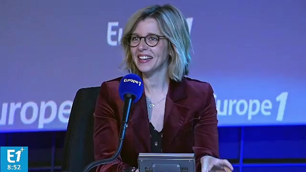 Christophe Castaner s'ambiance en boîte de nuit sous le regard d'Édouard Philippe : "Et tu tapes, tapes, tapes sur des Gilets jaunes !" (Canteloup)