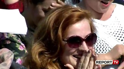 I futet 'ilegalisht' Ramës, e moshuara:'Të marrshin të keqen, u bëfsh 100-vjet kryetar shteti'