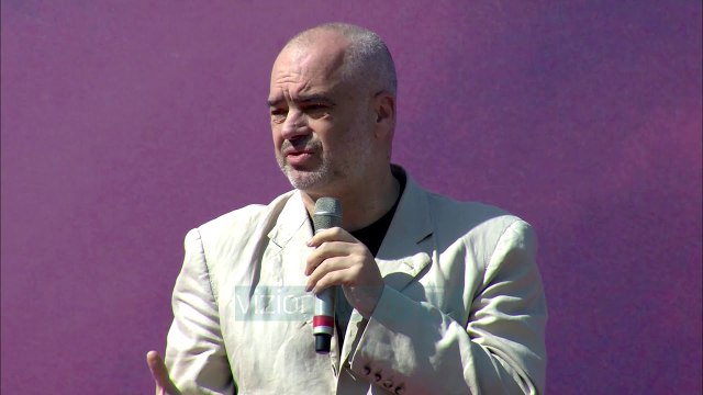 Tension në Fier gjatë protestës së opozitës - News, Lajme - Vizion Plus