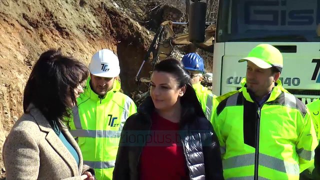 Rruga e rrezikshme e Qafë Thanës - News, Lajme - Vizion Plus