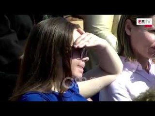 Ora News - Fieri në sytë e militantëve socialistë ia kalon edhe Amerikës