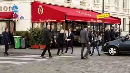 Marine Le Pen : "Je soutiens les 'gilets jaunes' depuis la première heure"