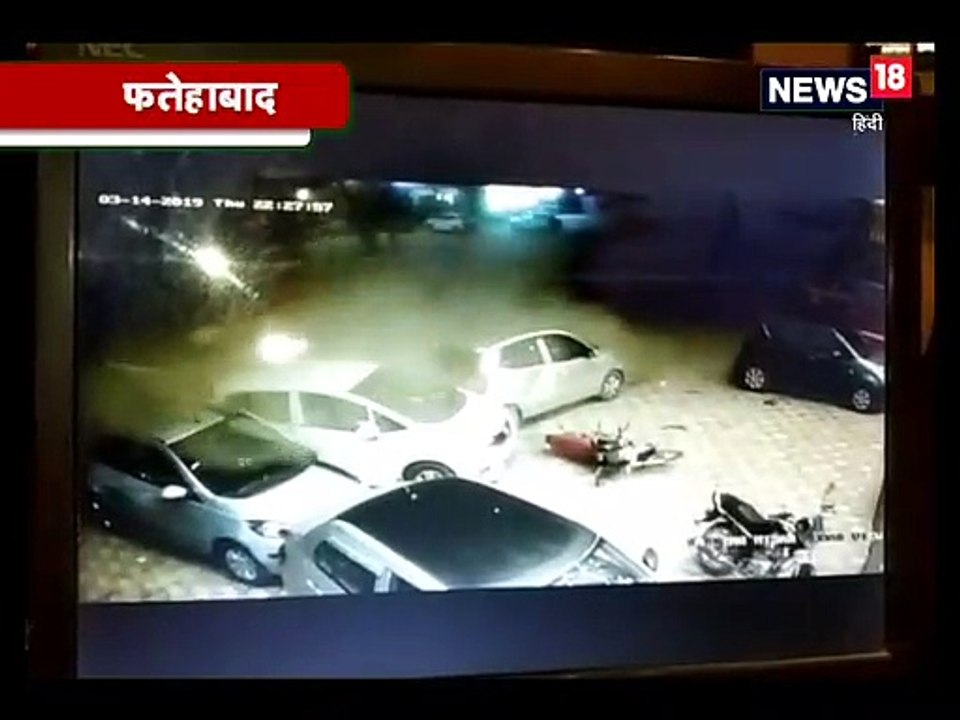 रफ्तार का कहर: सड़क किनारे खड़ी गाड़ियों से टकराया तेज रफ्तार ट्रक, CCTV में कैद