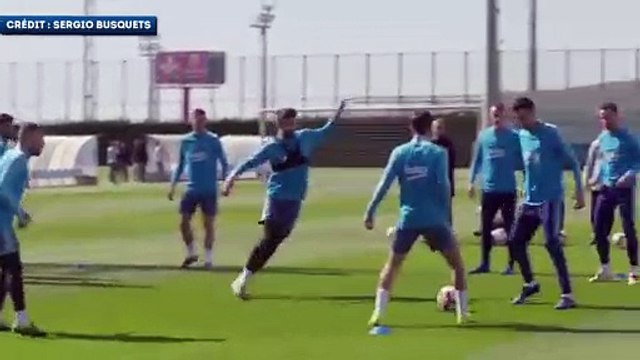 Le violent petit pont de Sergio Busquets sur Gérard Piqué