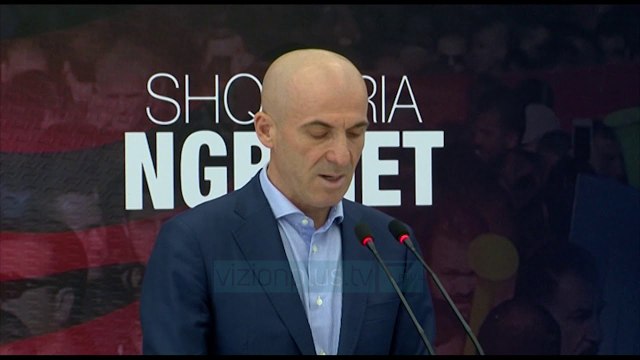 Ish deputeti i PD pranon mandatin, dorëzon formularin në KQZ - News, Lajme - Vizion Plus