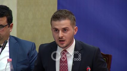 Ora News - Negociatat për anëtarësimin në BE, Cakaj kërkon dialog të brendshëm