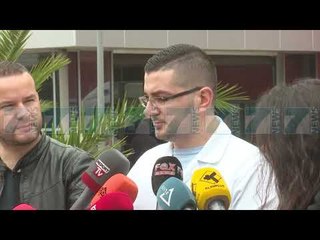 Download Video: MJEKET SPECIALIZANTE NE QSUT NE PROTESTE - News, Lajme - Kanali 7