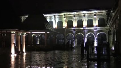 Ezana Saygısızlığa" Tepkiler