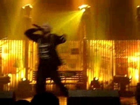 Keny Arkana en concert -Interlude Qu'est ce qu'on Attend NTM