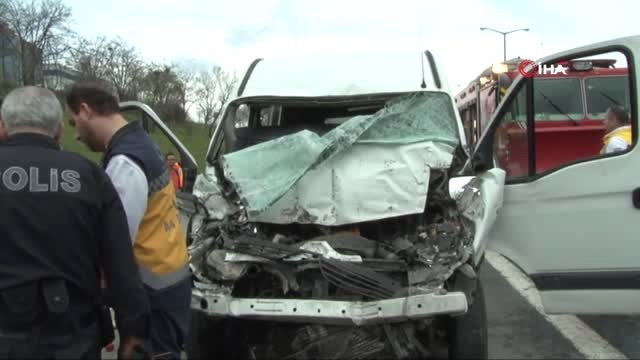 Tem'de Otoyolu Hadımköy Gişelerde Kaza: 1 Ölü 2 Yaralı