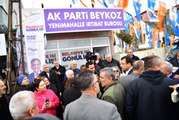 CHP'nin İstanbul Adayı Ekrem İmamoğlu'na AK Parti Seçim Bürosunda Çay Hediye Ettiler