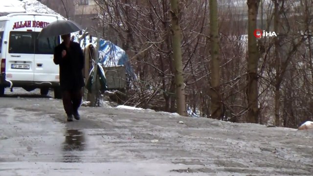 Baharı beklerken kış geri geldi... Beytüşşebap ve Uludere ilçeleri kara teslim oldu