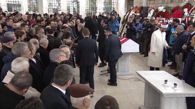 İSTANBUL-EK) Prof. Dr. Beril Dedeoğlu son yolculuğuna uğurlandı