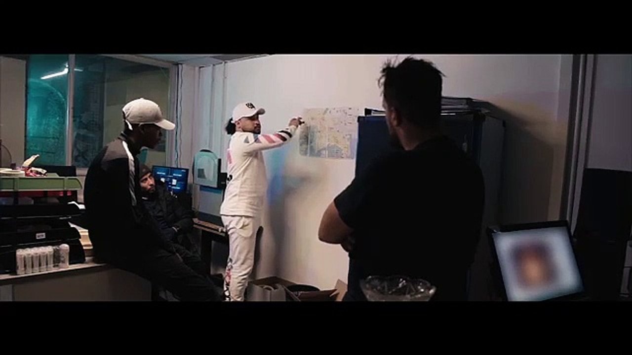Dika feat. Kalif Hardcore - La rue en direct (Clip Officiel)
