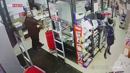 Rusya'da bir marketin zemini çöktü