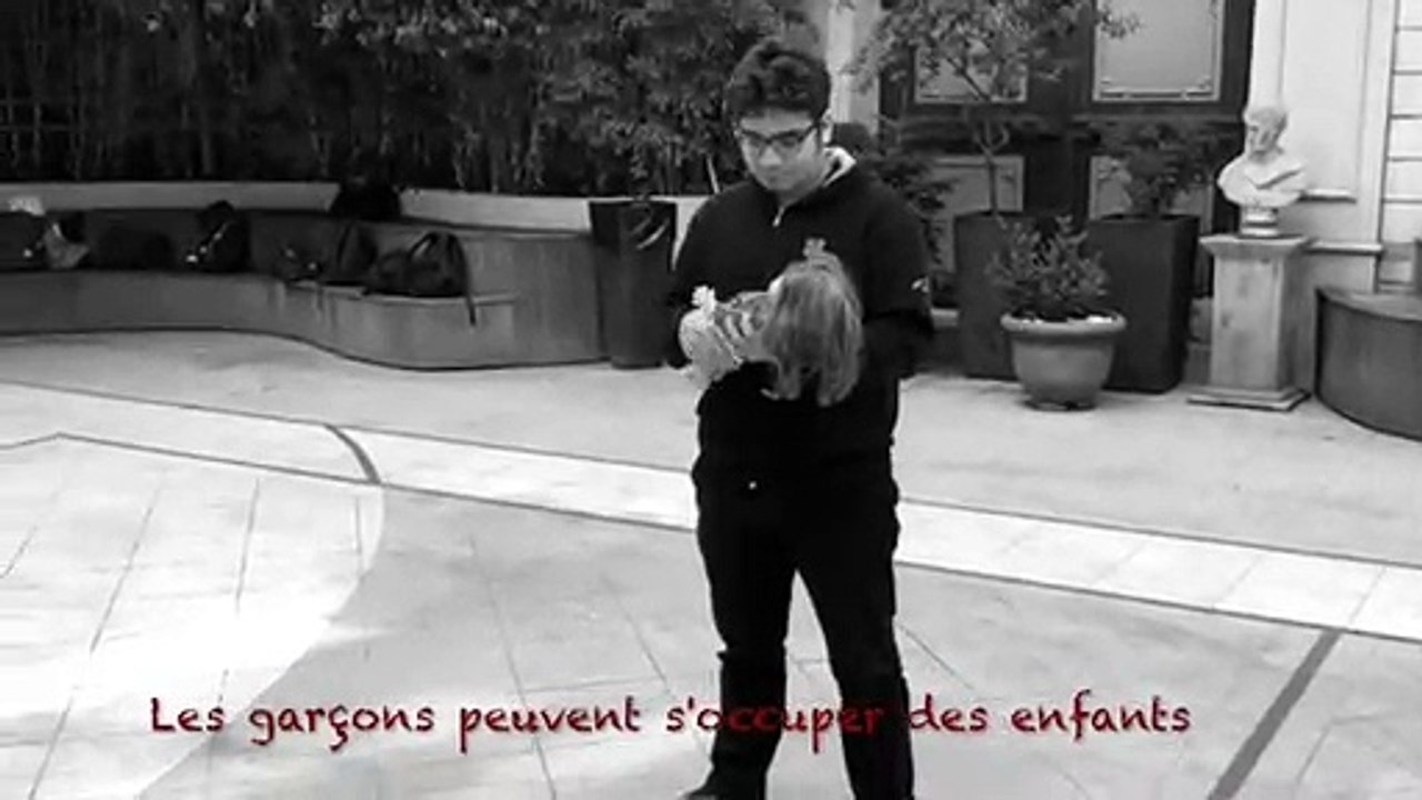 Des Briques Dans Notre Tête