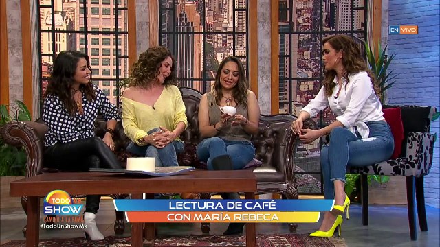 Todo Un Show | ¡Le realizamos lectura de café a la gran actriz María Rebeca! Le avecinan nuevos proyectos y un gran romance.