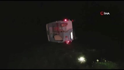 Osmaniye'de MHP Seçim Minibüsü Kaza Yaptı 2 Yaralı