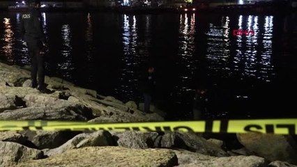 Üsküdar'da Denizde Erkek Cesedi Bulundu