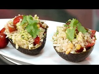 Aguacates rellenos de quinoa | Receta vegetariana