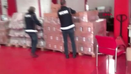 İzmir'de, 6 Ton Etil Alkol Ele Geçirildi