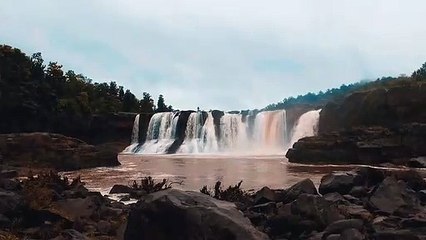 amaing waterfall
