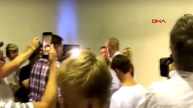 Dha Dış - Avustralyalı Irkçı Senatöre 'Yumurtalı' Protesto