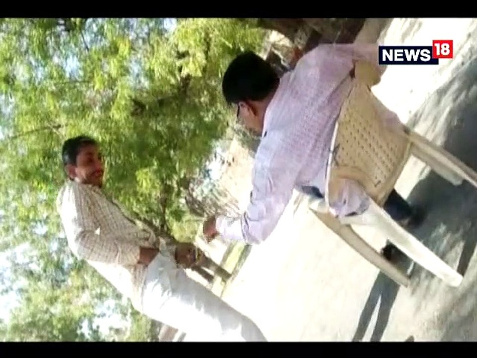 कैदियों से मिलवाने के लिए अवैध वसूली करता जेलर, वीडियो वायरल- Jailer in illegal income IN JALORE JAIL