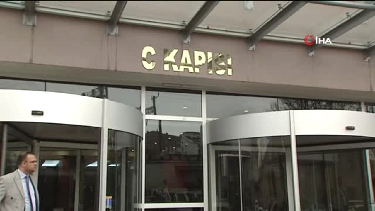 Ankara Adliyesi'nin Merdivenleri Davalık Oldu