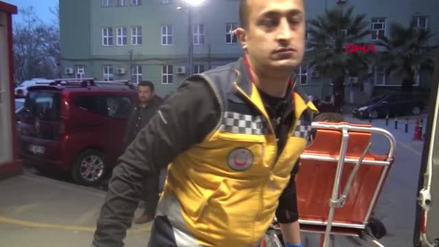 Bursa Top Oynayan Çocuğuna Bağırdılar Diye Baba ve Oğlunu Bıçakladı