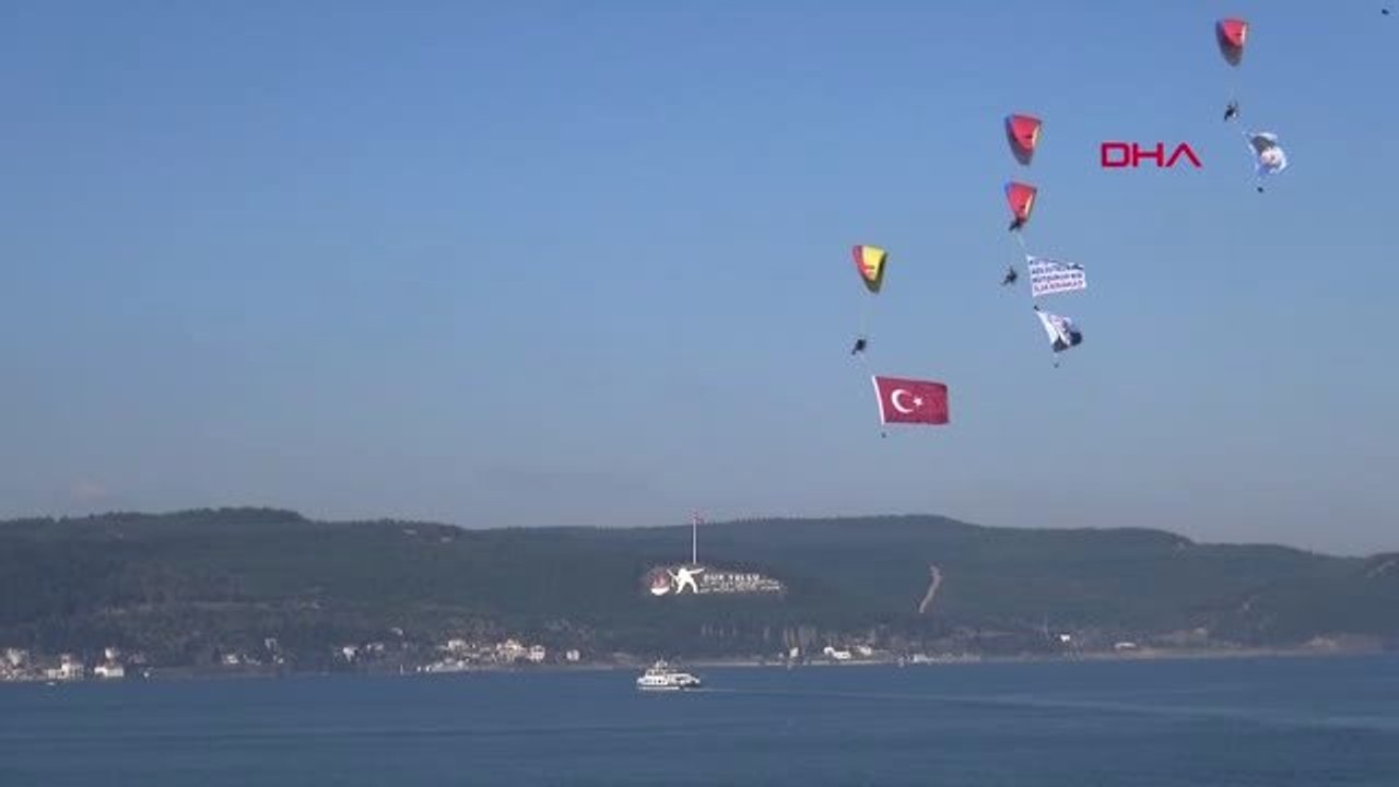 Çanakkale Thk'nın Motorlu Yamaç Paraşütü Ekibi Çanakkale Semalarında