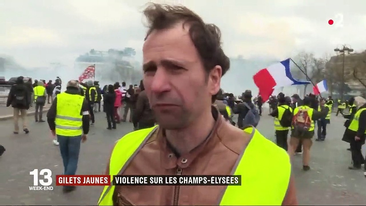 Fouquet's dégradé, magasins dévalisés... La manifestation des "gilets jaunes" dégénère sur les Champs-Elysées