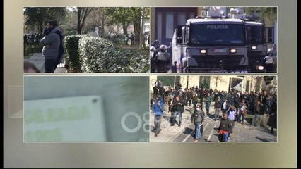 Ora New - Përplasje para parlamentit me gaz lotsjelles dhe ujë