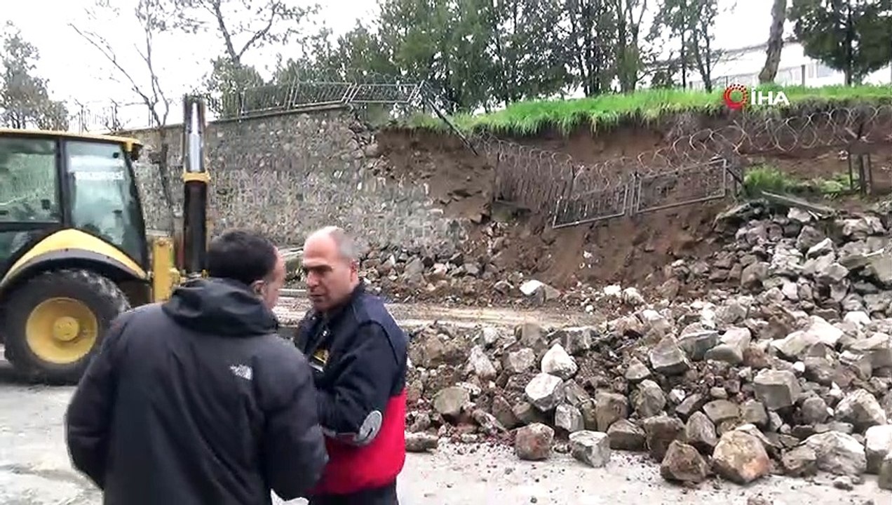 Ölümden kıl payı kurtuluş...Bahçe duvarı böyle çöktü