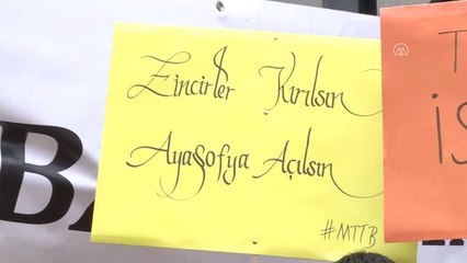 Yeni Zelanda'daki İki Camiye Terör Saldırısı Protesto Edildi