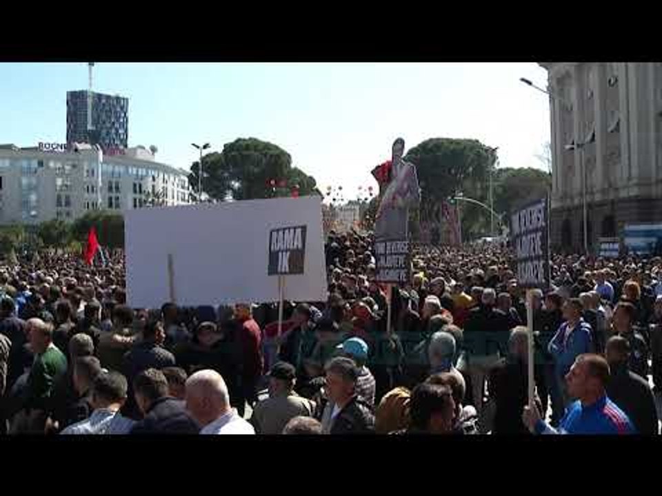 Jehona në mediat e huaja: “Dhunë në protestë” - News, Lajme - Vizion Plus