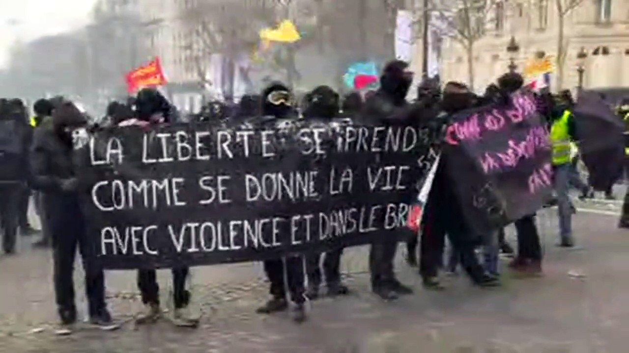 Plünderungen und Gewalt bei 'Gelbwesten'-Protesten