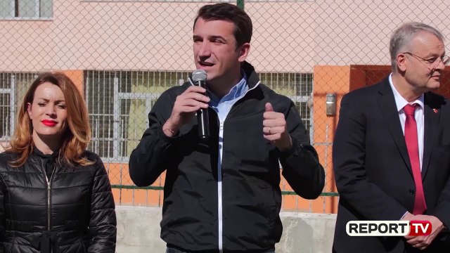 Protesta/ Veliaj 'thumbon' liderët e opozitës: Nuk dinë as si të humbasin, as si të fitojnë