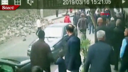 Télécharger la video: Diyarbakır İstinat duvarı yıkıldı, 3 kadın kıl payı kurtuldu