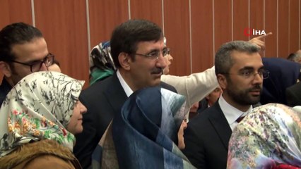 AK Parti Genel Başkan Yardımcısı Yılmaz: “Birbirine benzemez partileri kim bir araya getiriyor”